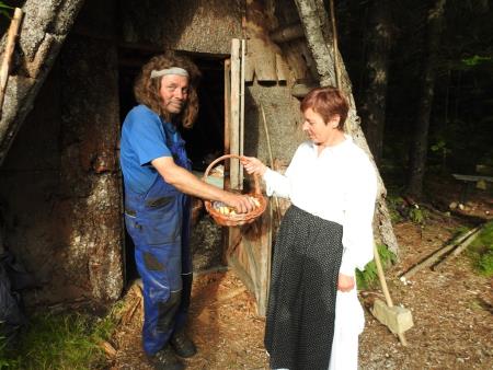 Na oglarskih dnevih v Gozdu Martuljku predstavili turistične zanimivosti Občine Razkrižje 78